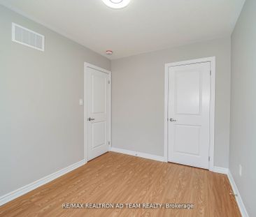 For Lease - 13 Hallmark Way, Whitby, Ontario - Photo 2