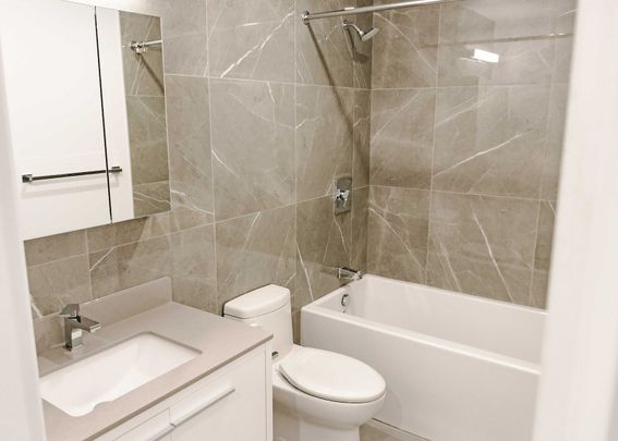 Welcome to life at Vue. Connected, comfortable and close to everything. Explore your options now. - Photo 1