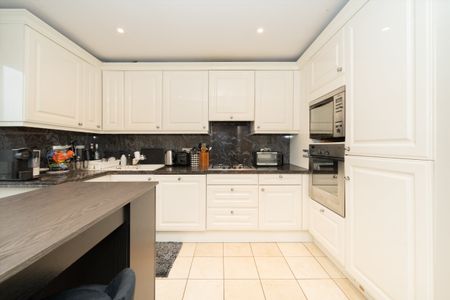 Sovereign Court, London, W8, London - Photo 5