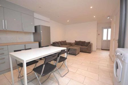 Spring Terrace, Reading, RG2 - Photo 2