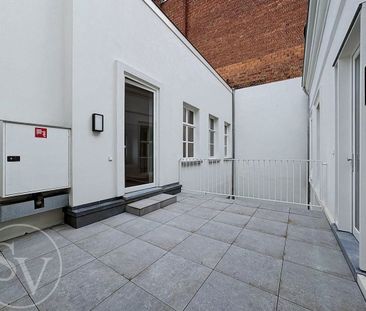 Duplex te huur in Antwerpen voor € 1.990 met 3 slaapkamers - Photo 1
