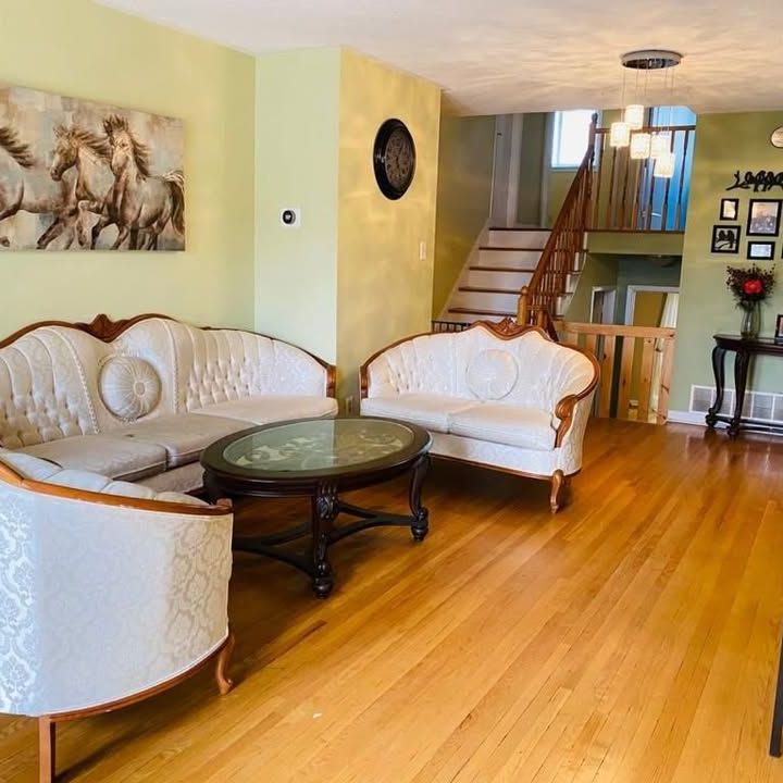 For Lease - 130 Surbray Grove, Mississauga, Ontario - Photo 1