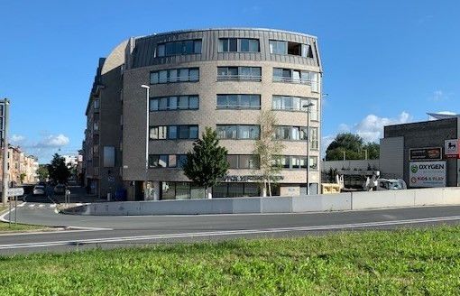 Goed onderhouden éénslaapkamer appartement met ondergrondse parkeerplaats. - Foto 1