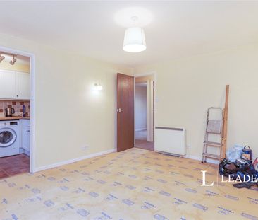 2 bedroom maisonette to rent Badgers Copse, BR6 - Photo 6