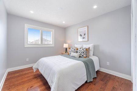 For Lease - 3737 Brinwood Gate, Mississauga, Ontario - Photo 2