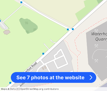 Blackmoorfoot Road, Huddersfield - Photo 1