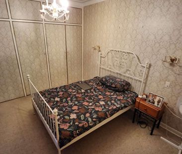 Mount Waverley - Photo 5