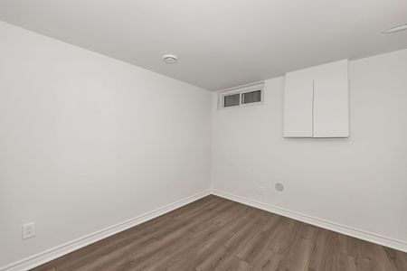 For Lease - 2018 Quincy Avenue, Beacon Hill North - South and Area, Ontario - Photo 3