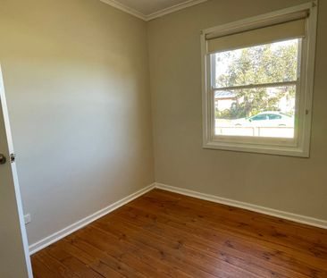 Stylish 3-bedroom maisonette - Photo 2