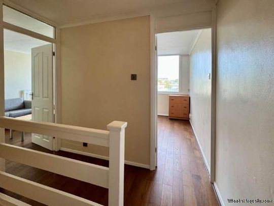 3 bedroom property to rent in London - Photo 1