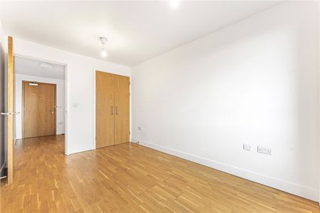Queensbridge Road, Shoreditch, London, E2 8FB - Photo 2