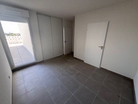 PRES D'ARENES - T4 - 85.50 M² - Photo 2