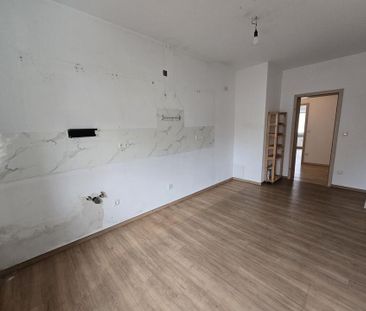 Großzügige, modernisierte 3-Zimmer-Wohnung mit großem Balkon - Foto 1