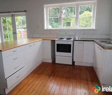 Two Bedroom Home! A Must See For Garden Lovers! - Photo 5