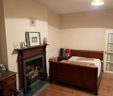 1 Bed Flat, Allfarthing Lane, SW18 - Photo 2