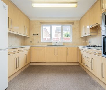 The Boundary, Oldbrook, Milton Keynes, MK6 - Photo 4