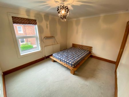 All Saints Road, Newmarket - Photo 2
