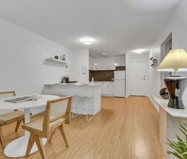 Burrard Street - Photo 5