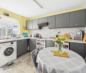 3 bedroom terraced house to rent - Photo 6
