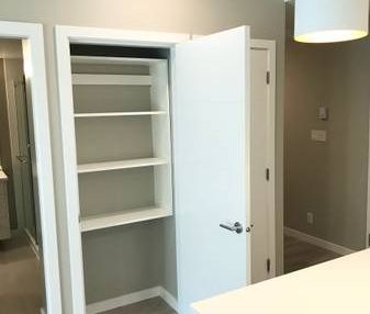 One bedroom and den in Squamish downtown - Photo 3