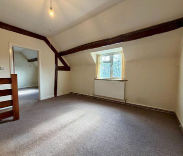 2 bedroom semi-detached house to rent - Photo 4