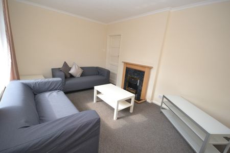 1 bed Semi-Detached House for Rent - Photo 2