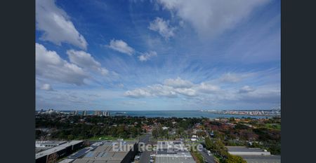 Two Bedroom Apartment with sea View ! - Photo 4