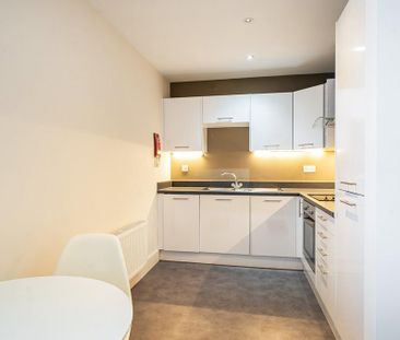 Studio to rent - Photo 5