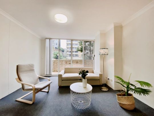 3 bed 2 bath - Photo 1