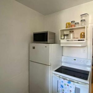 3 1/2 à louer - situé à deux pas des plaines d’Abraham - Photo 2