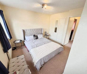 2 bedroom semi-detached house to rent - Photo 2