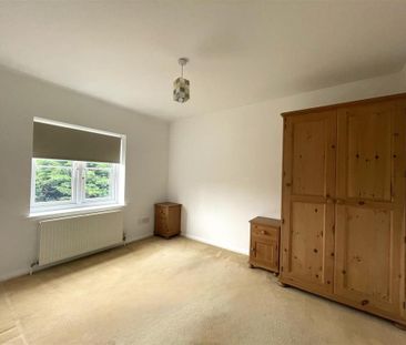 3 bedroom detached house to rent - Photo 3