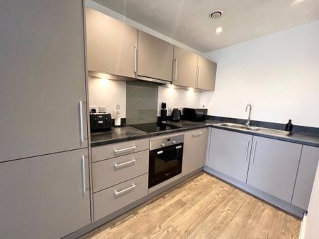 1 Bedroom Flat / Apartment - Capstan Road, Southampton - Photo 5