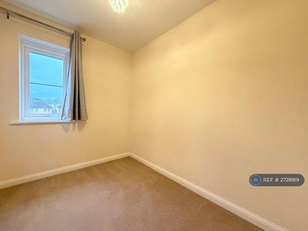 3 bedroom terraced house to rent - Photo 2