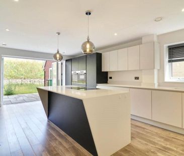 5 bedroom detached house to rent - Photo 5