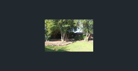 Lovely 3-Bedroom Home in Swan View! - Photo 2