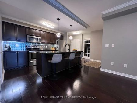 1030 CORONATION Drive #909 - Photo 5