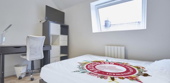 GODEFROY M Roommate 5 Bedrooms at Lille - La Madeleine - Photo 2