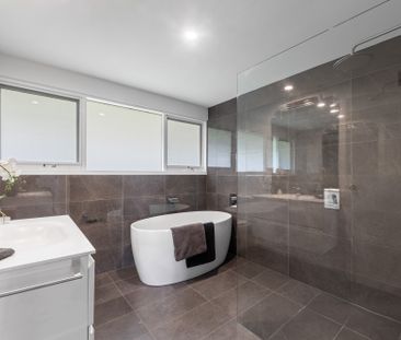 4 Hebden Street, Greensborough VIC 3088 - House For Rent | Domain - Photo 6