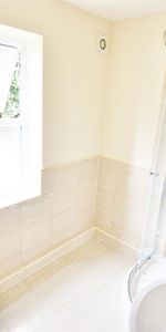 3 bedroom apartment to rent - Photo 4