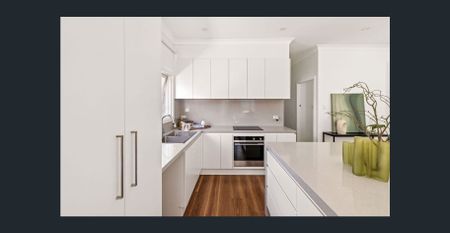 A private and renovated family sanctuary by the River - Photo 4