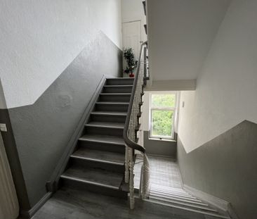 4,5-Zimmer-Wohnung mit zwei Badezimmern - sofort bezugsfrei - Foto 3