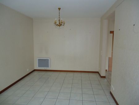 Location Appartement 2 pièces 54m² NEVERS 58000 - Photo 2