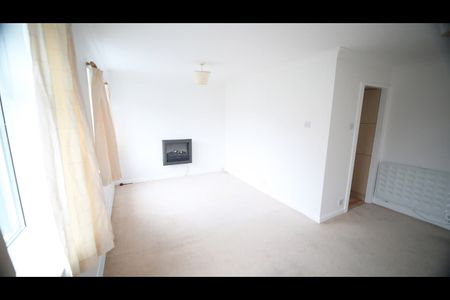 1 Bed Flat, Windlesham Gardens, BN1 - Photo 2