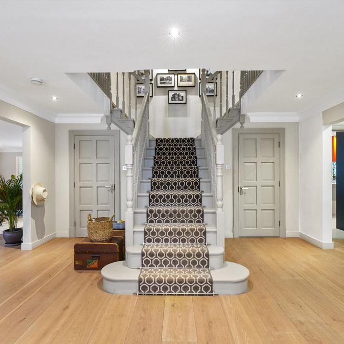 6 bedroom detached house to rent - Photo 1