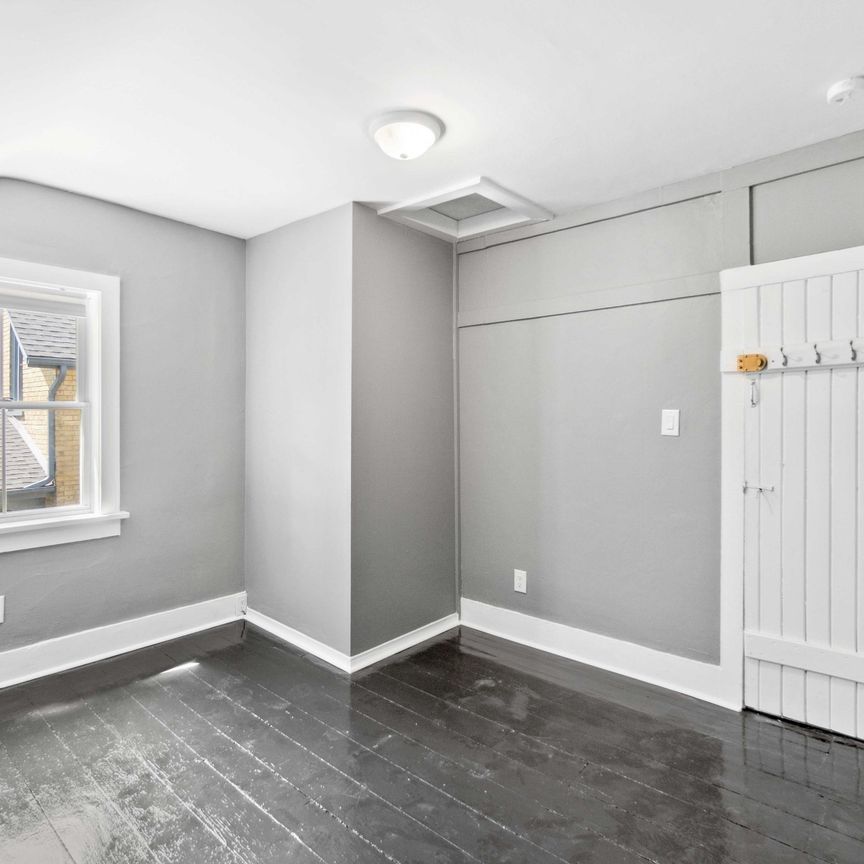 For Lease - 71 Dorset Street, Waterloo, Ontario - Photo 1