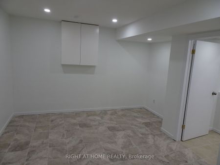 Detached Home For Lease | E8090668 - Photo 5