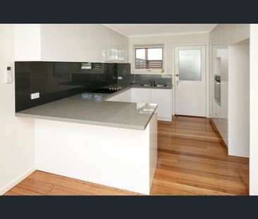 3/94 Mountain View Road, Briar Hill, Vic 3088 - Photo 3