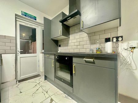 5 bedroom house share to rent - Photo 3