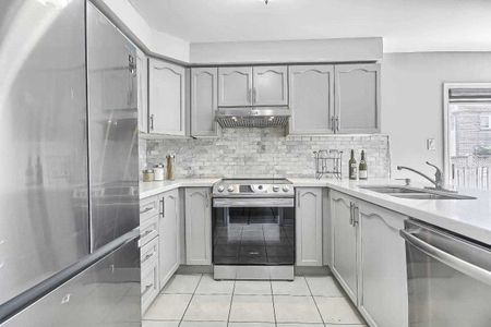 For Lease - 32 Poplar Plains Road, Brampton, Ontario - Photo 5
